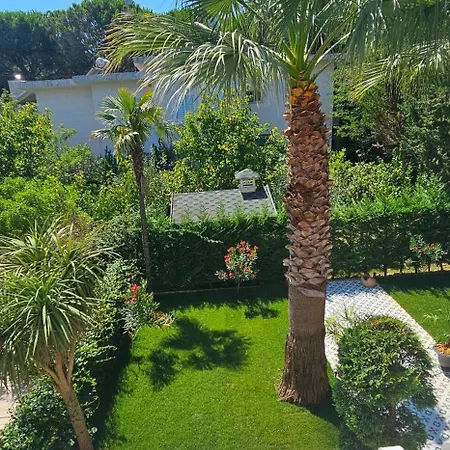 Villa E5 *