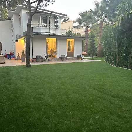 Villa E5 *