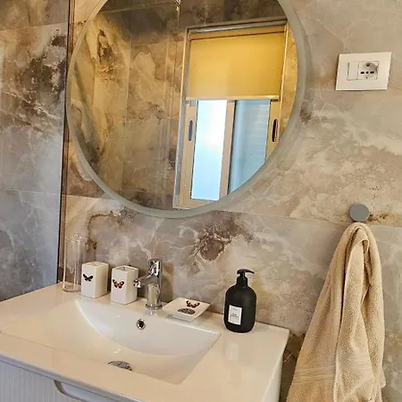 E5 Villa