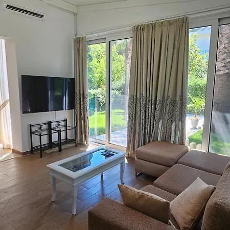 E5 * Durres