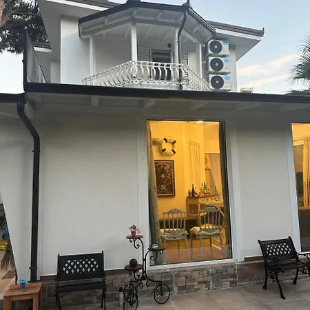 Vila E5
