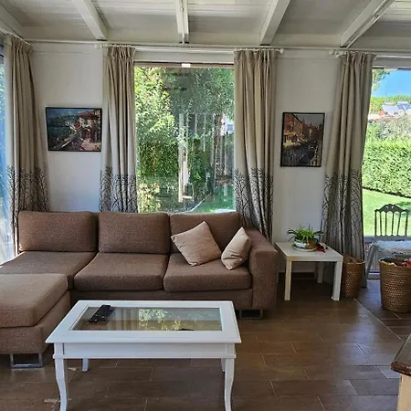 Vila E5